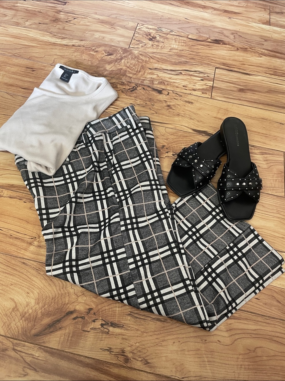 Liverpool Los Angeles Women's Plaid Cropped Pants